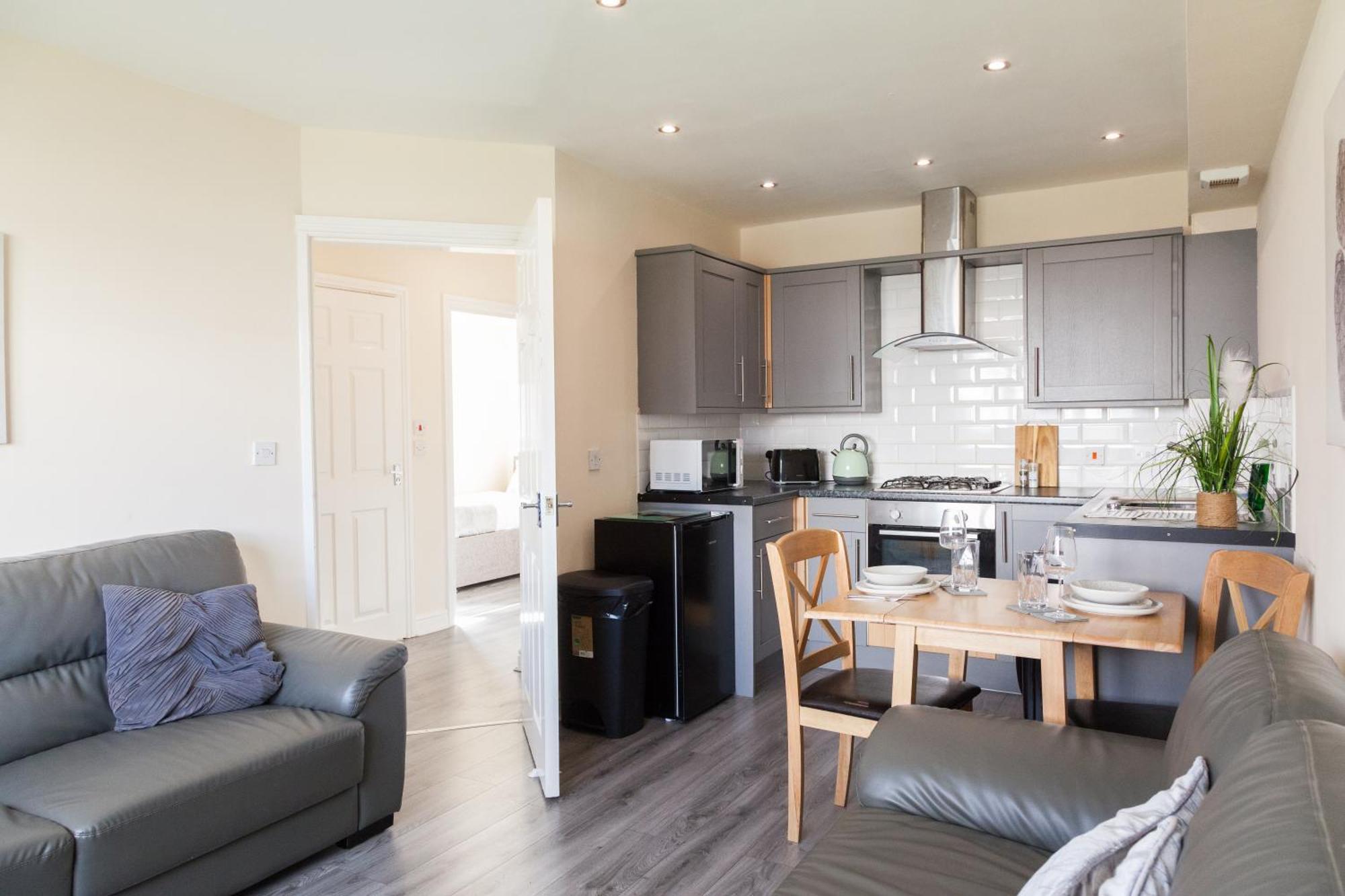 Pinfold Court Apartments Knowsley Exterior foto